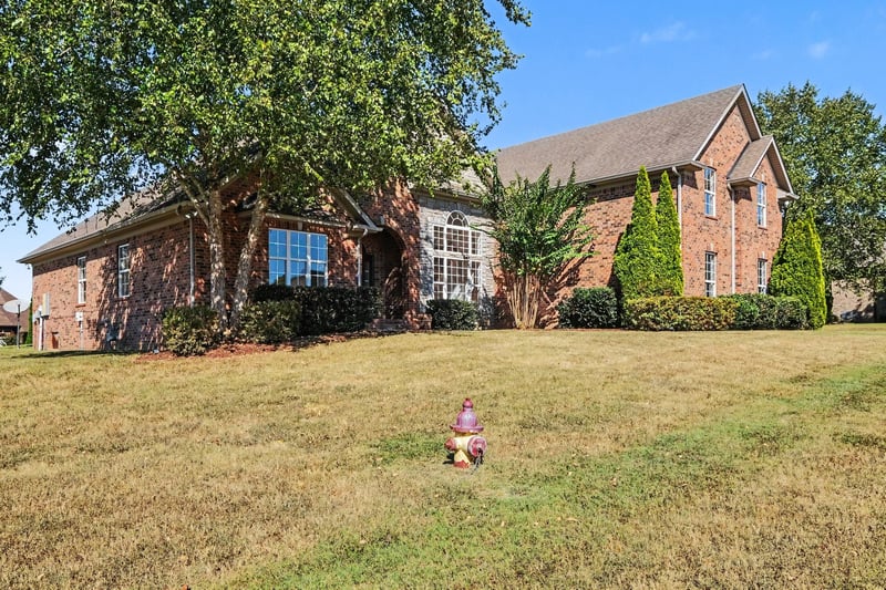1031 Berkshire Blvd, Mount Juliet, TN 37122