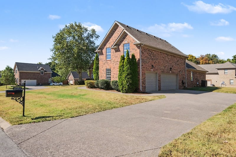 1031 Berkshire Blvd, Mount Juliet, TN 37122