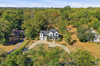 864 Battery Ln, Nashville, TN 37220