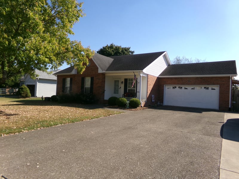 583 Cottonwood Dr, Gallatin, TN 37066