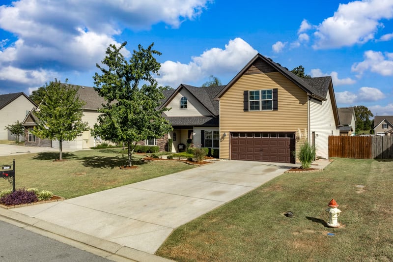 1018 Watergate Dr, Smyrna, TN 37167