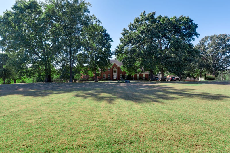 1024 Cherry Springs Dr, Cottontown, TN 37048