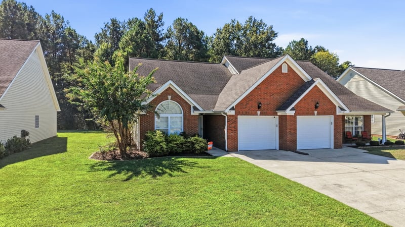 163 Briarstone Dr, Rossville, GA 30741