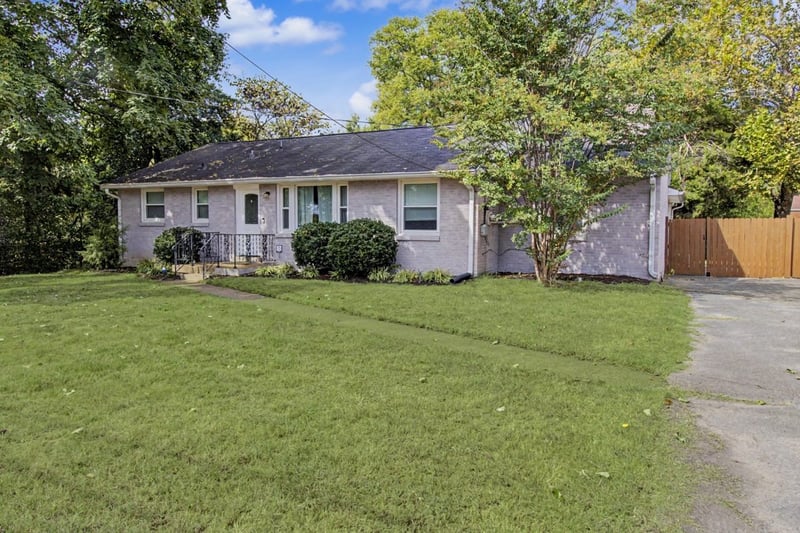 915 Patricia Dr, Nashville, TN 37217