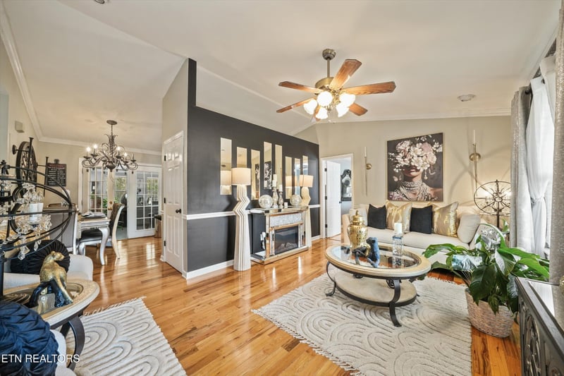 2812 Glenpark Rd, Knoxville, TN 37921