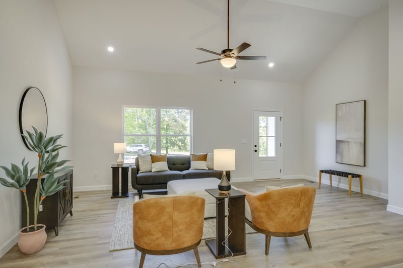 4146 Hwy 48 North, Charlotte, TN 37036