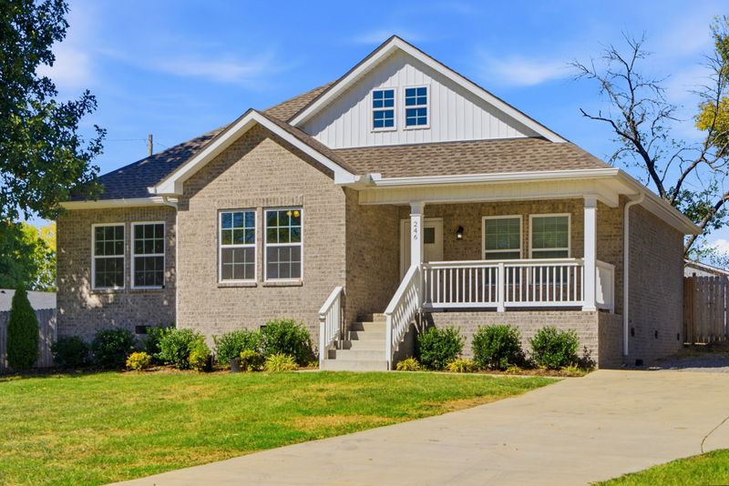 246 Mark Cir, Gallatin, TN 37066