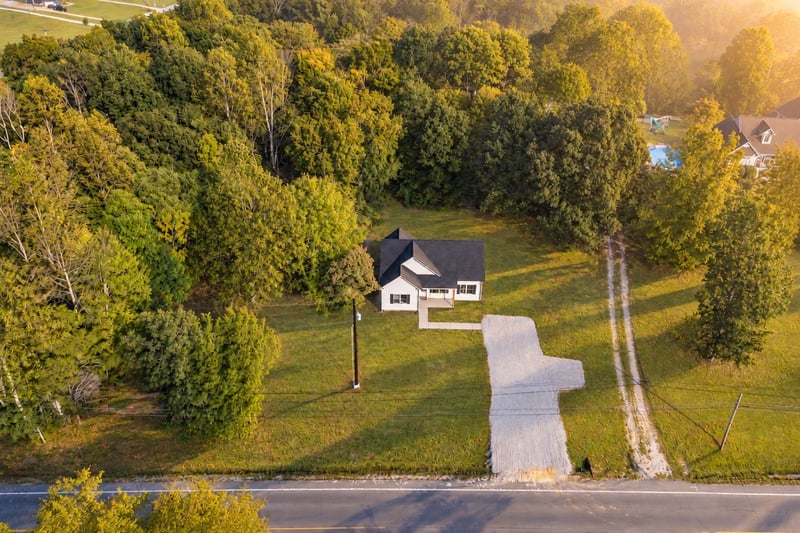 4150 Hwy 48 North, Charlotte, TN 37036