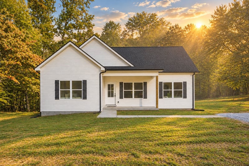 4150 Hwy 48 North, Charlotte, TN 37036