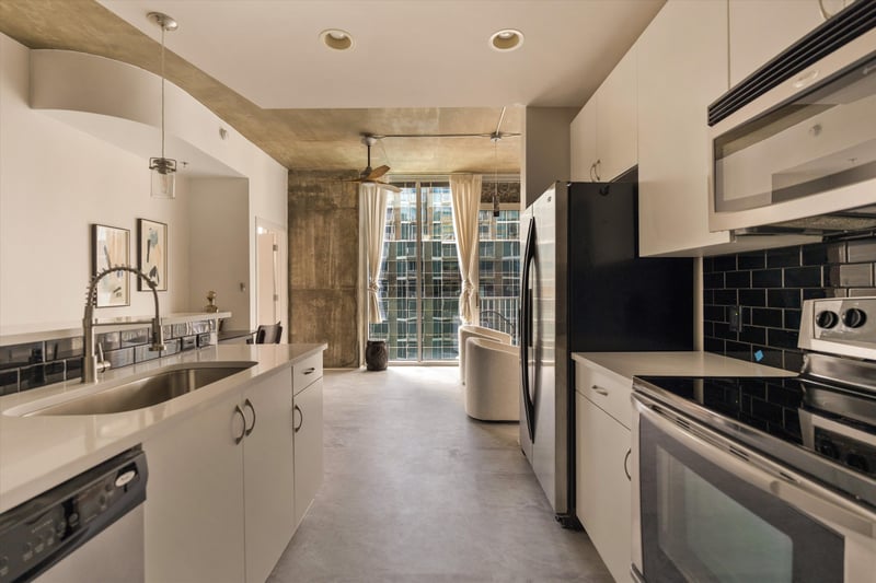 301 Demonbreun St #1418, Nashville, TN 37201