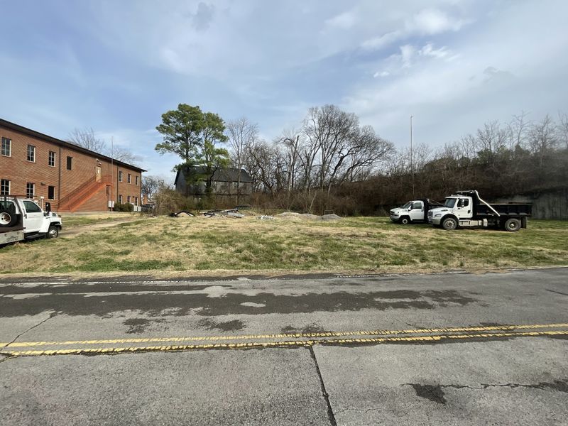2704 Berrywood, Nashville, TN 37204