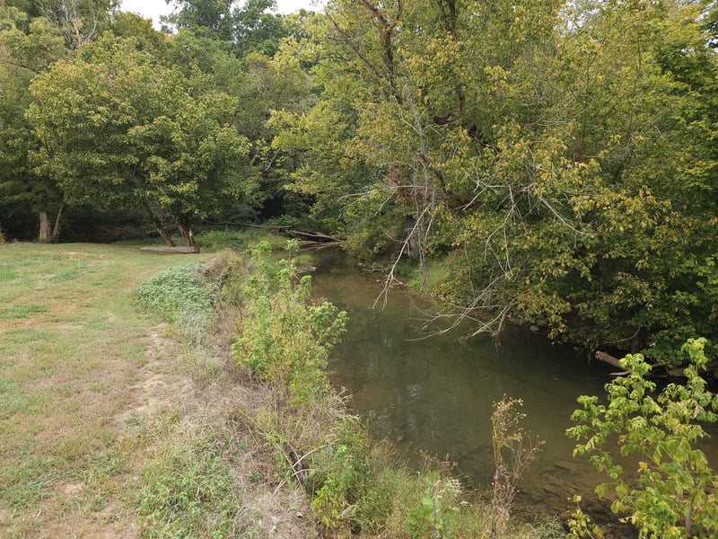 5570 Jr Jones Rd, Cedar Hill, TN 37032