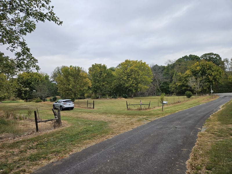 5570 Jr Jones Rd, Cedar Hill, TN 37032