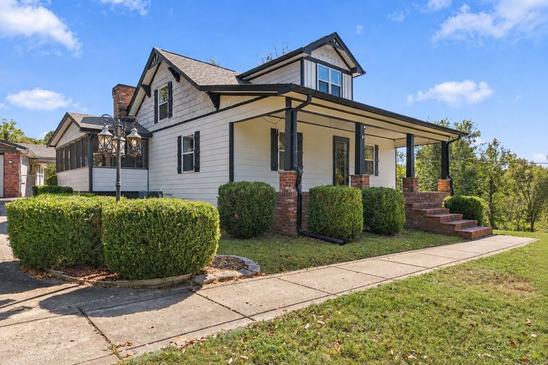1870 Rock Church Rd, Charlotte, TN 37036