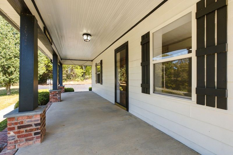 1870 Rock Church Rd, Charlotte, TN 37036