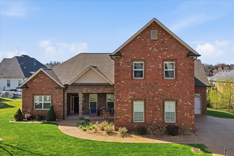 604 Pickett Dr, Hermitage, TN 37076