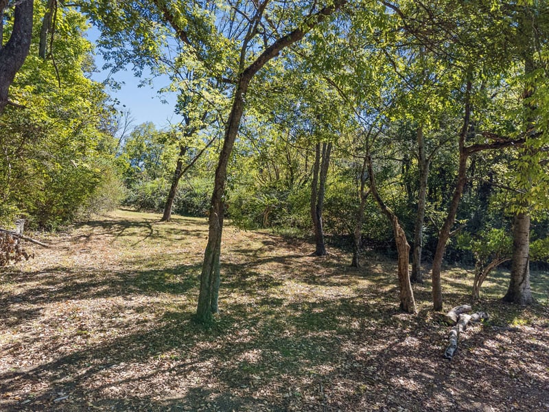 5826 Hillsboro Pike, Nashville, TN 37215