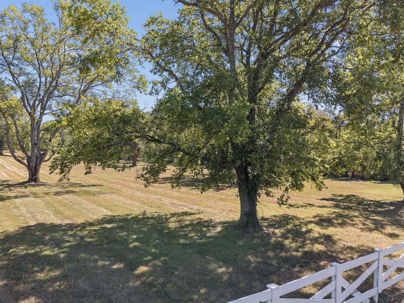 5826 Hillsboro Pike, Nashville, TN 37215