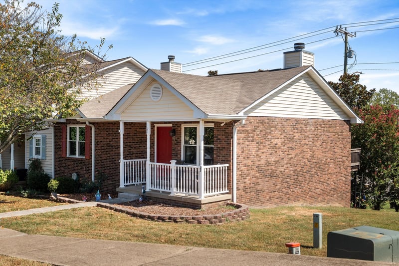 27 Rolling Meadows Dr, Goodlettsville, TN 37072