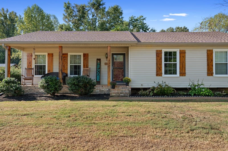1140 Parkers Chapel Rd, Portland, TN 37148