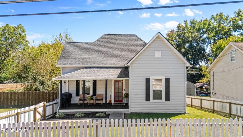 426 Hiawassee Ave, Knoxville, TN 37917