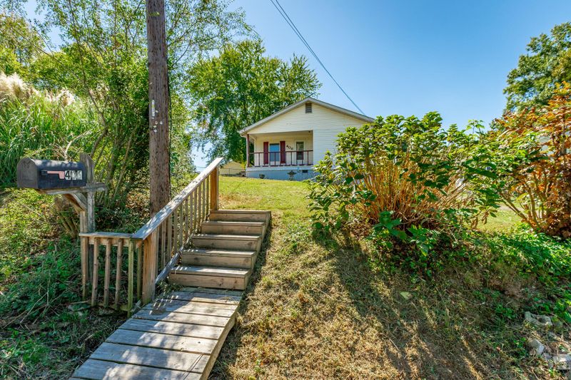 406 Chambers St, Rossville, GA 30741