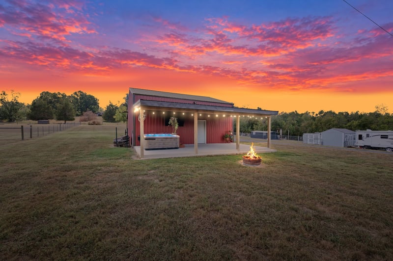 336 Clyde Wix Rd, Westmoreland, TN 37186