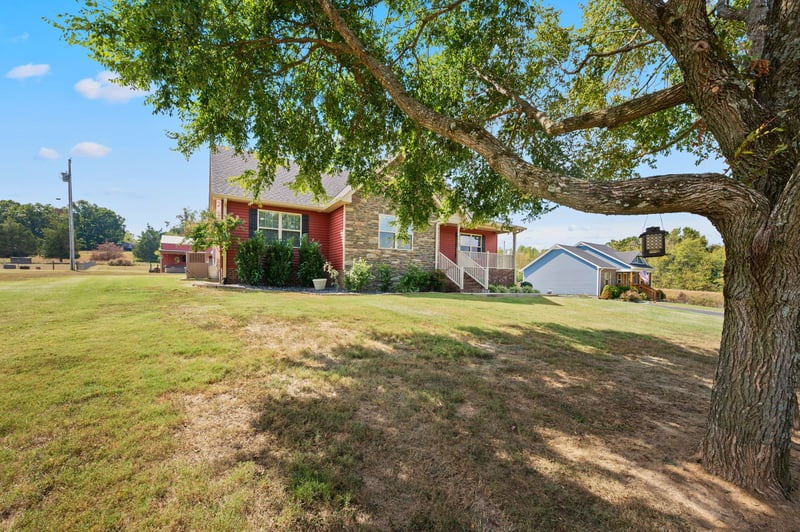 336 Clyde Wix Rd, Westmoreland, TN 37186