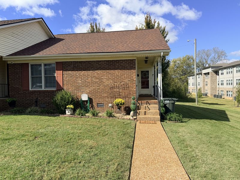 2115 Mockingbird Ln #A, Springfield, TN 37172