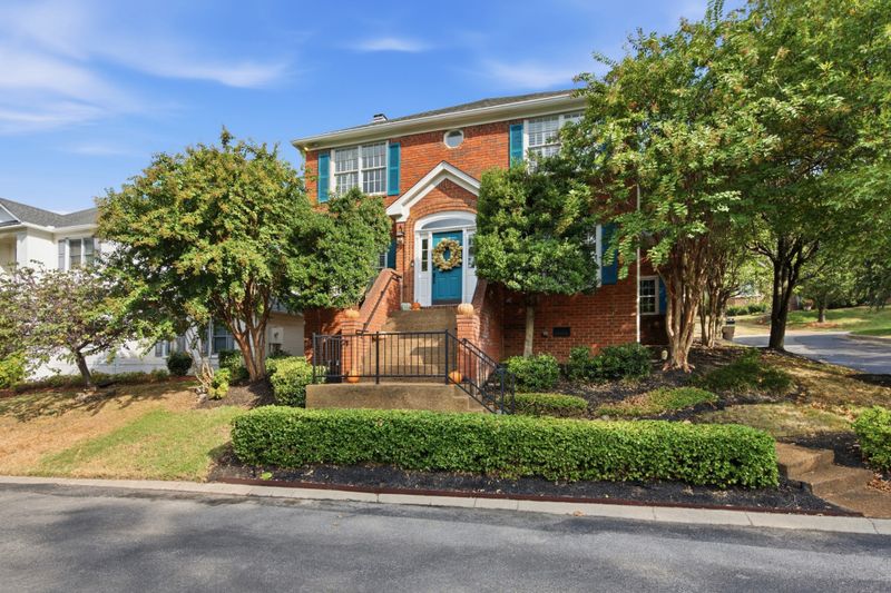 72 Ravenwood Hills Cir, Nashville, TN 37215