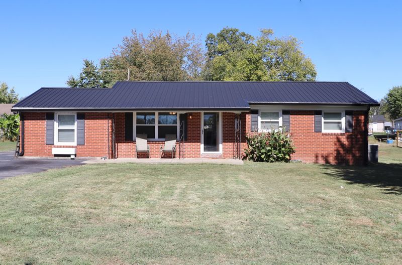 1965 Stevens Dr, Westmoreland, TN 37186