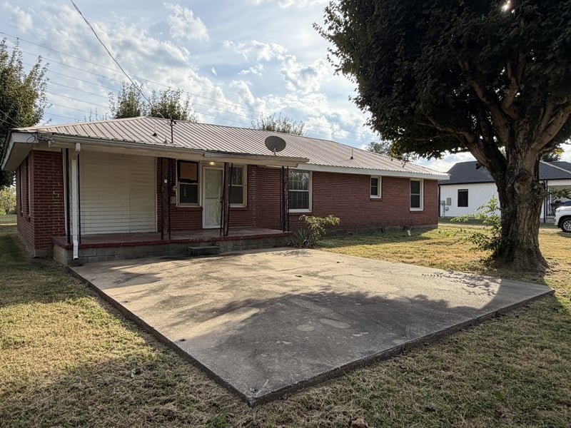106 Fountain Head Rd, Portland, TN 37148