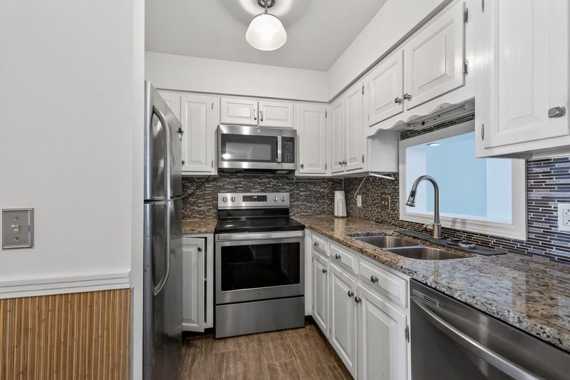 906B Russell St, Nashville, TN 37206