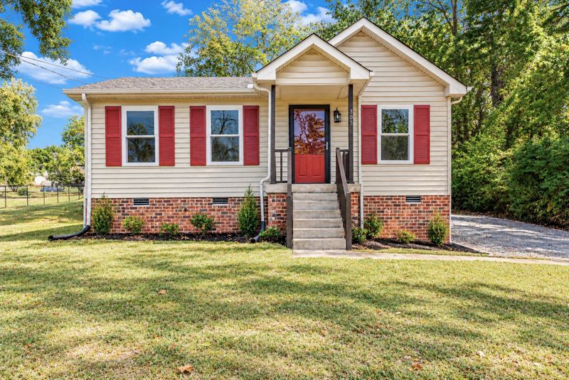 305 Hart Ln, Nashville, TN 37207
