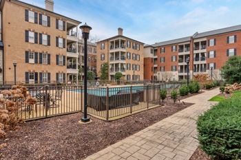 305 Seven Springs Way #302, Brentwood, TN 37027