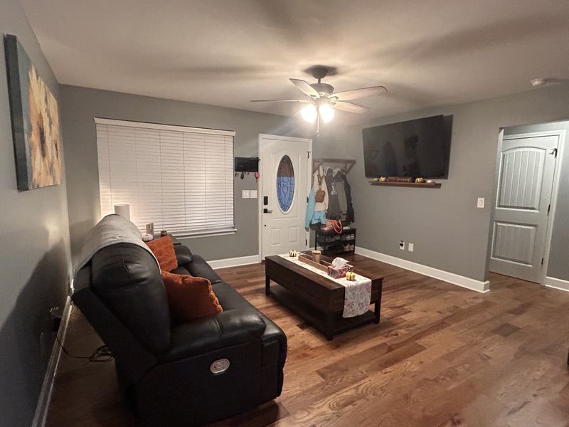 1193 Liberty Rd, Charlotte, TN 37036