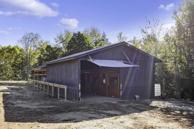 2410 Concord Church Rd, Columbia, TN 38401
