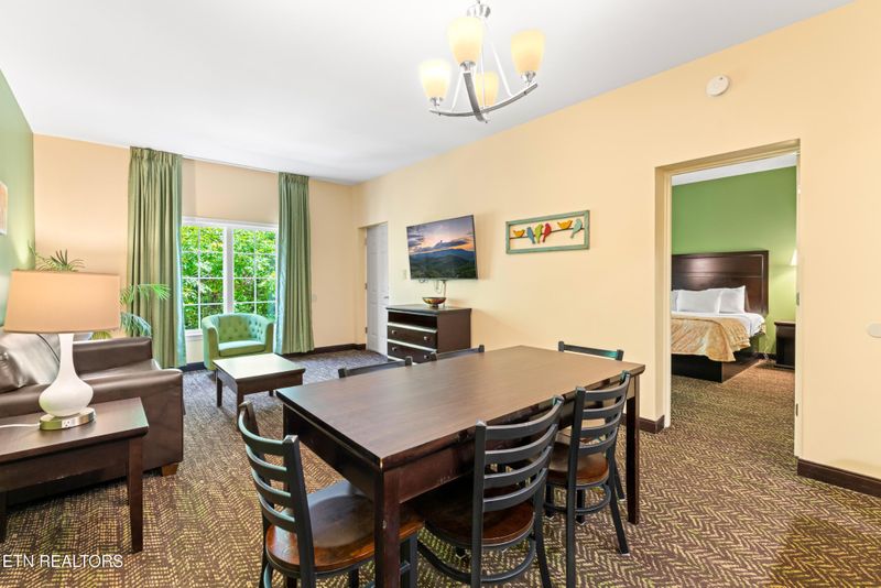225 Collier Dr #1215, Sevierville, TN 37862