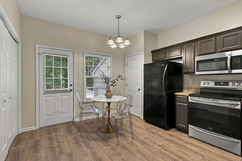 609 Cashmere Dr, Thompsons Station, TN 37179