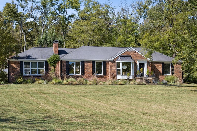 313 Jocelyn Hollow Cir, Nashville, TN 37205