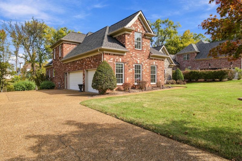 1306 Camelot Bay, Mount Juliet, TN 37122
