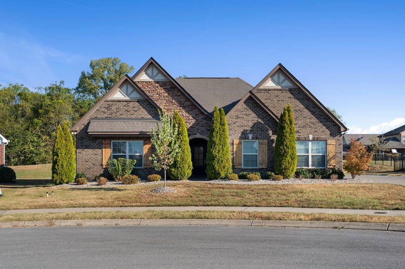 206 Brixham Ct, Gallatin, TN 37066