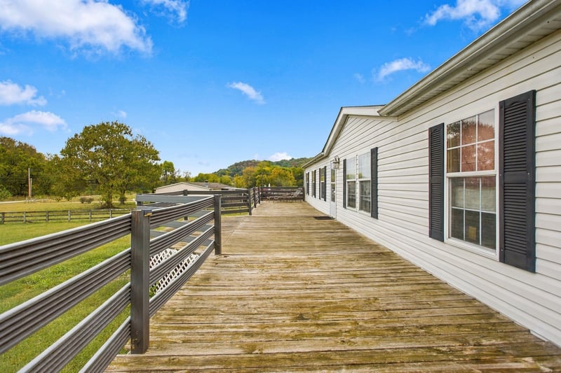 8639 King Hollow Rd, Mount Pleasant, TN 38474