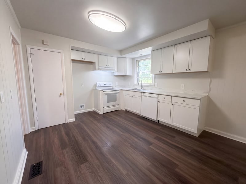 561 Augusta Dr, Hermitage, TN 37076