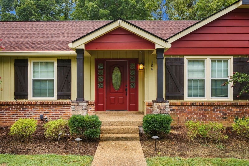 104 Trout Valley Dr, Hendersonville, TN 37075