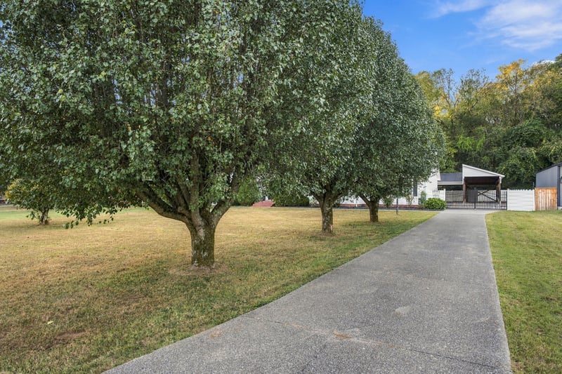 1111 Rutledge Dr, Rockvale, TN 37153