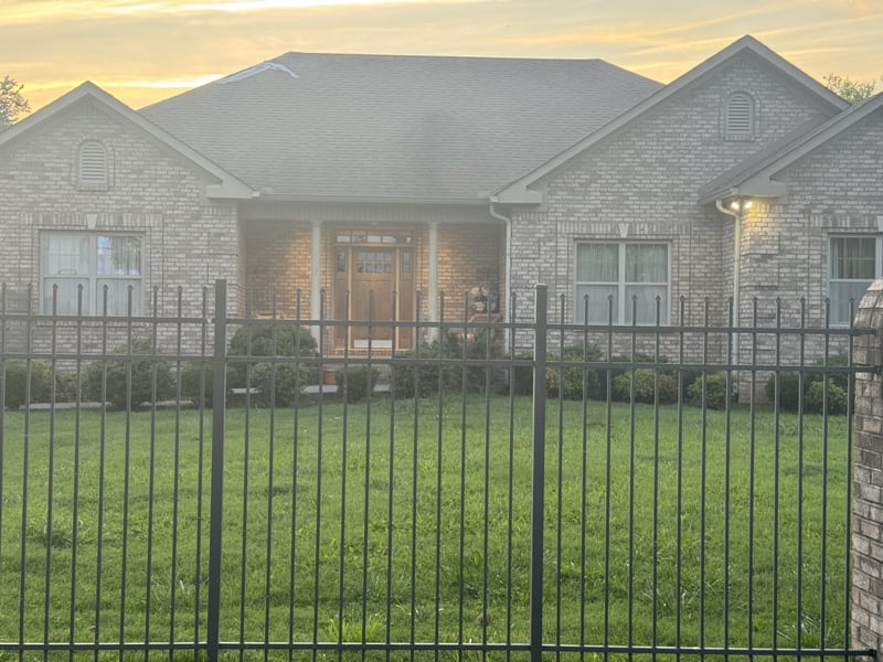 1719 River Dr, Nashville, TN 37218