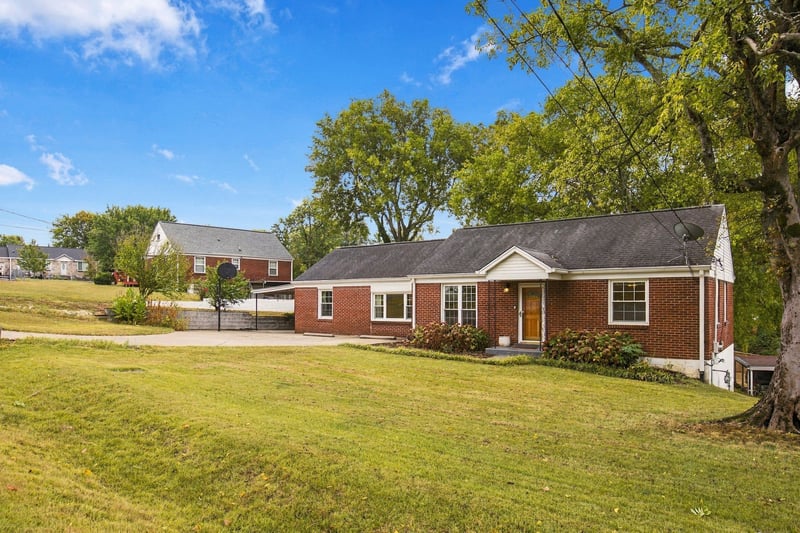 2235 Aubrey Ct, Nashville, TN 37214