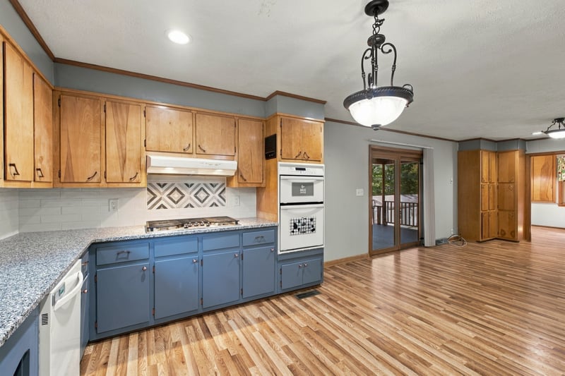 105 Baker St, Burns, TN 37029