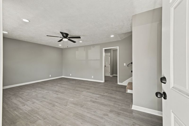 2945 Edge Moor Dr, Nashville, TN 37217